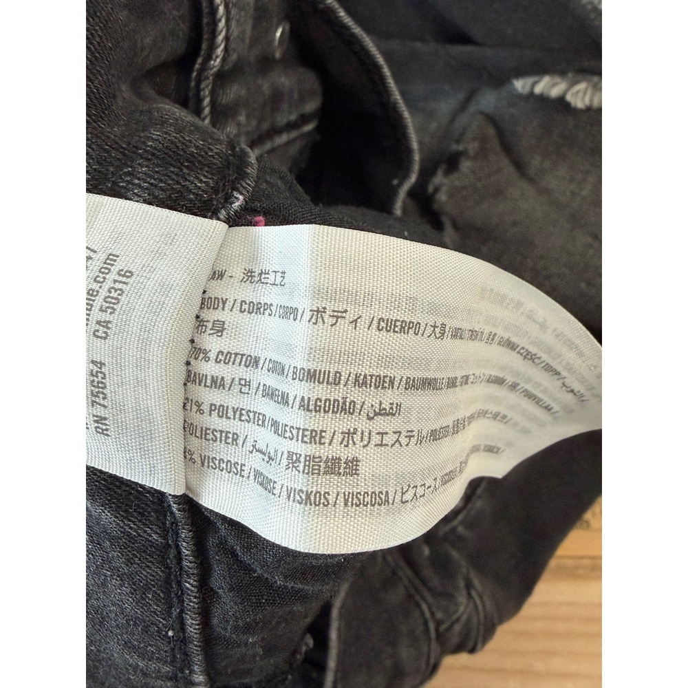 Abercrombie & Fitch High Rise Short Women 28/6 Black Distressed Denim Curve Love - Picture 3 of 8